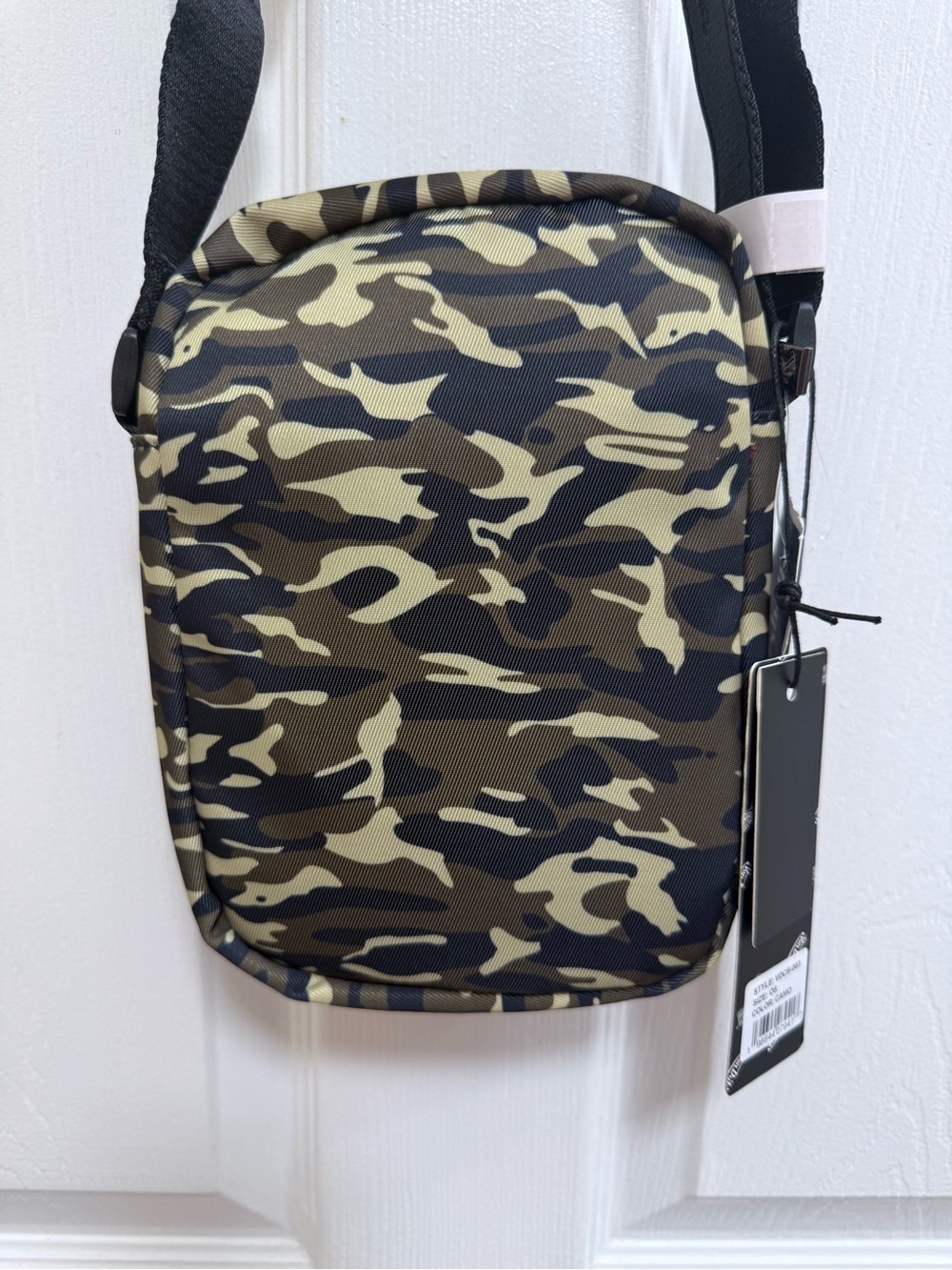 NWT Von Dutch Camo Shoulder Bag with Orange Logo - Picture 4 of 5